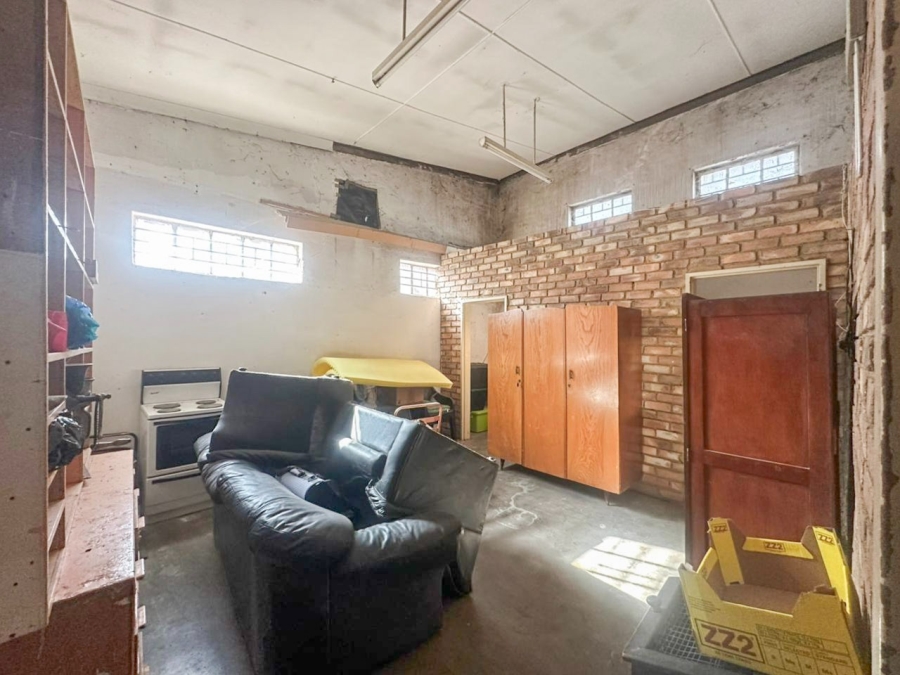 4 Bedroom Property for Sale in De Kroon A H North West